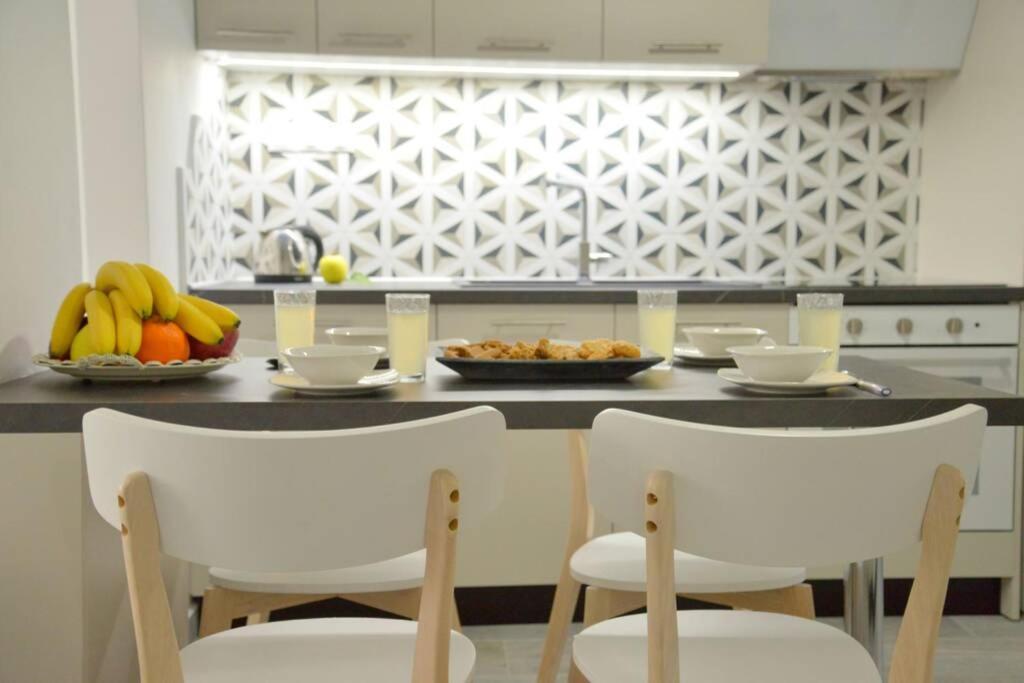 Alisahni Apartment Adamantas Exterior photo
