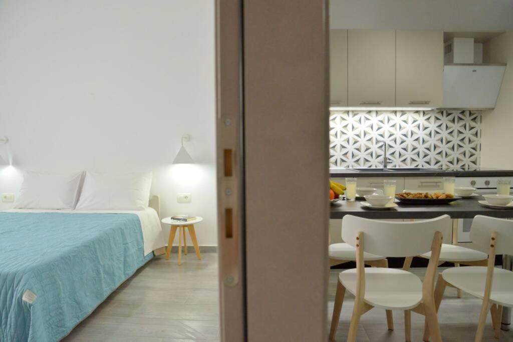 Alisahni Apartment Adamantas Exterior photo